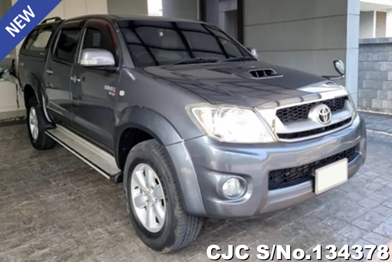 Toyota Hilux in Gray for Sale Image 0