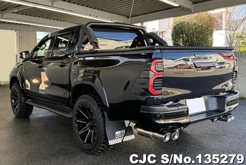 Toyota Hilux in Black for Sale Image 1