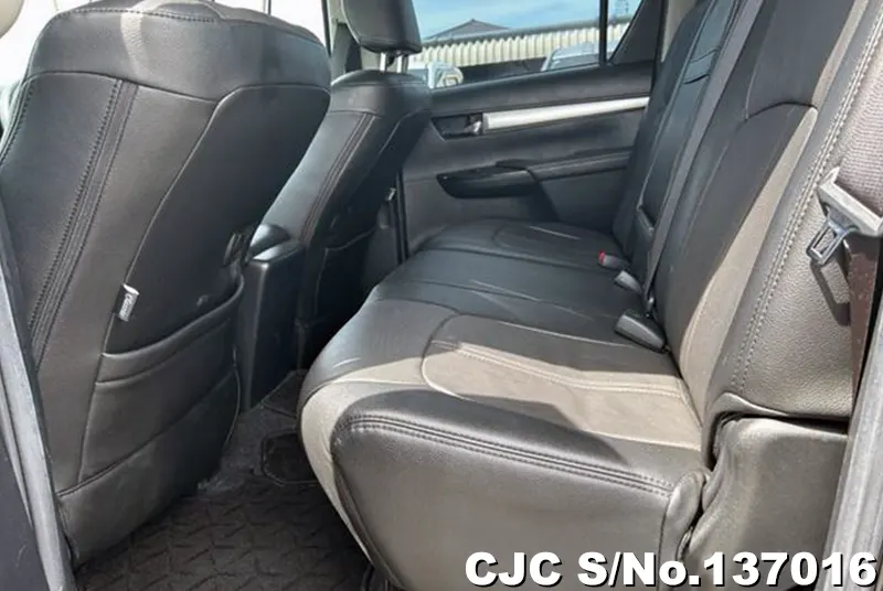 Toyota Hilux in Black for Sale Image 15