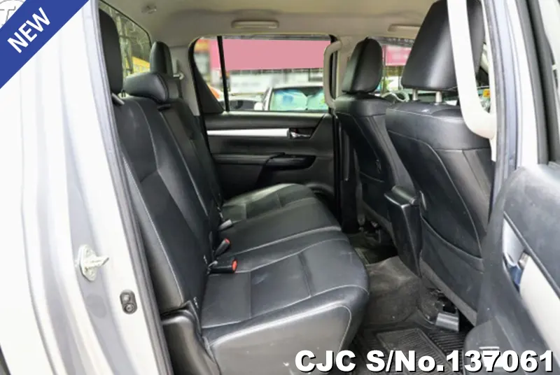 Toyota Hilux in Silver for Sale Image 6