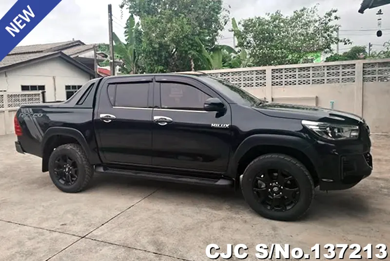 Toyota Hilux in Black for Sale Image 5