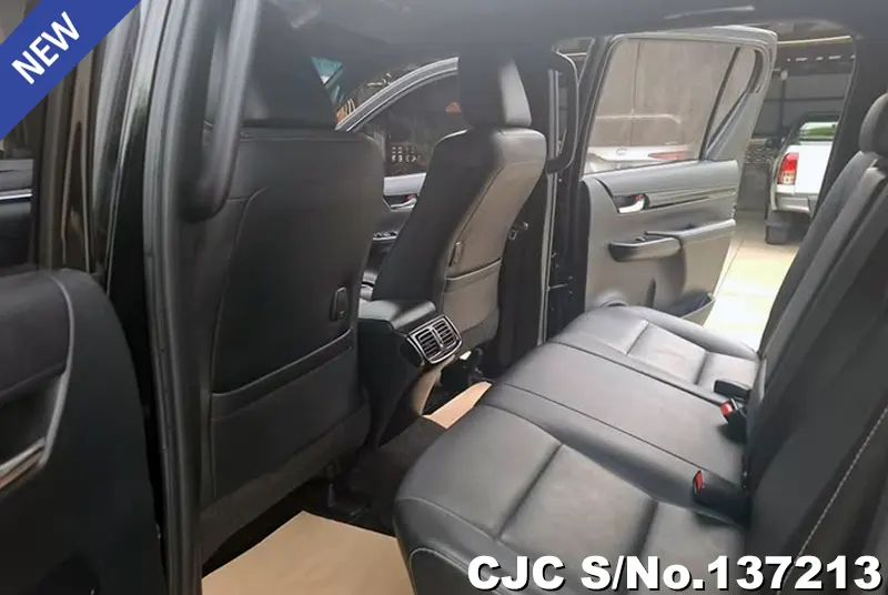 Toyota Hilux in Black for Sale Image 10