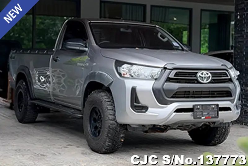 Toyota Hilux in Silver for Sale Image 0