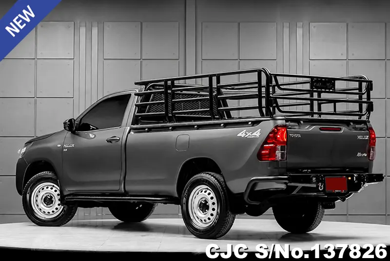Toyota Hilux in Gray for Sale Image 1