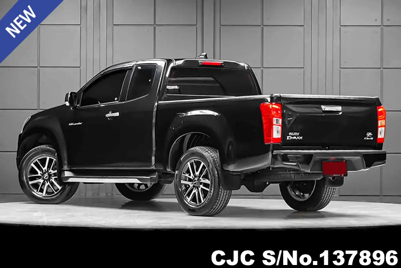 Isuzu D-Max in Black for Sale Image 1