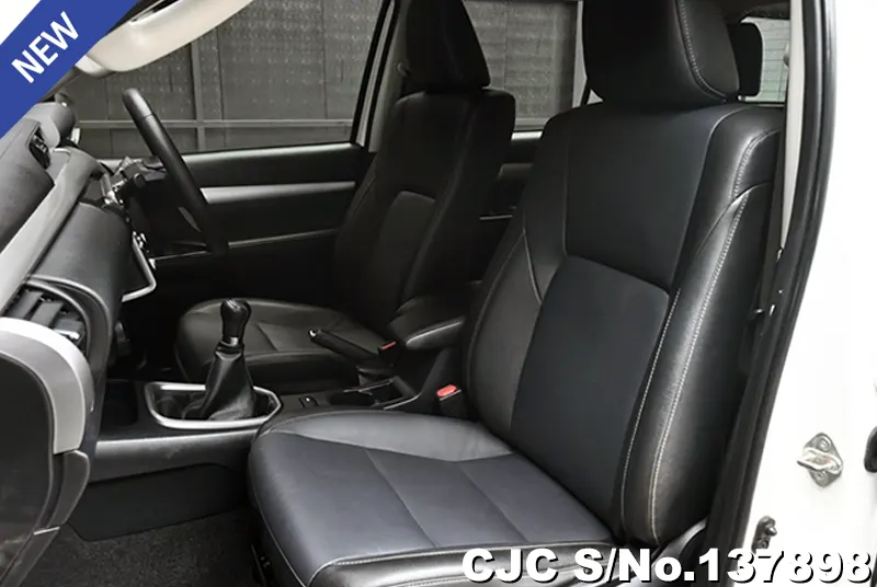 Toyota Hilux in White for Sale Image 8