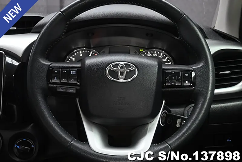 Toyota Hilux in White for Sale Image 11