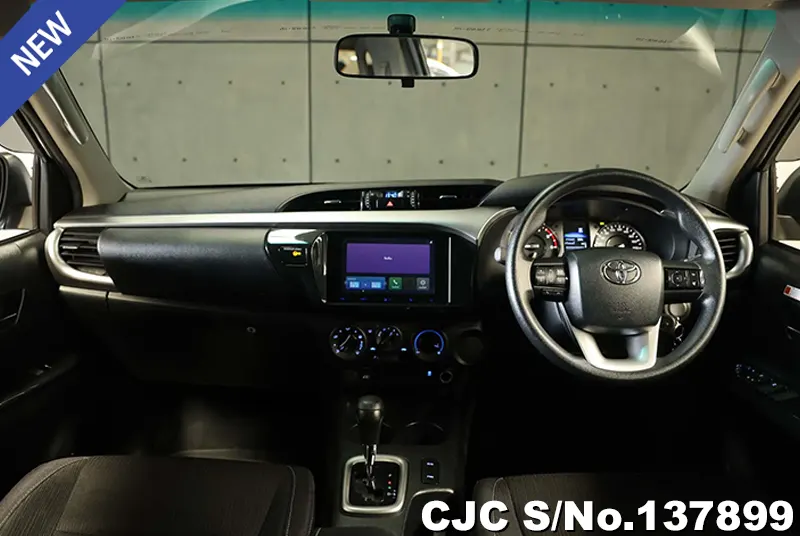 Toyota Hilux in Silver for Sale Image 5