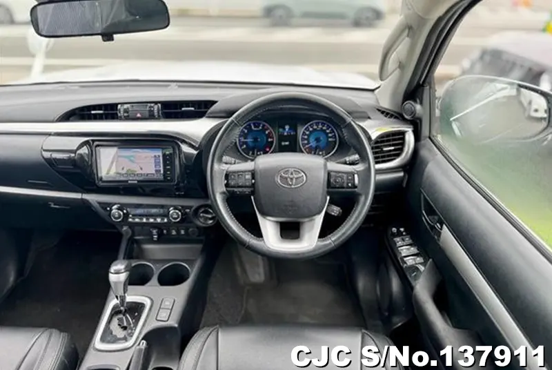 Toyota Hilux in White for Sale Image 3