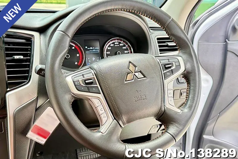 Mitsubishi Triton in White for Sale Image 11