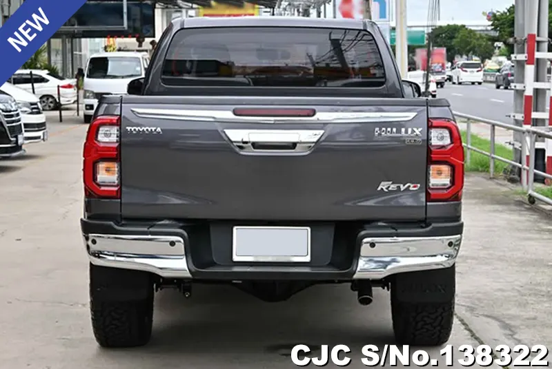 Toyota Hilux in Gray for Sale Image 5