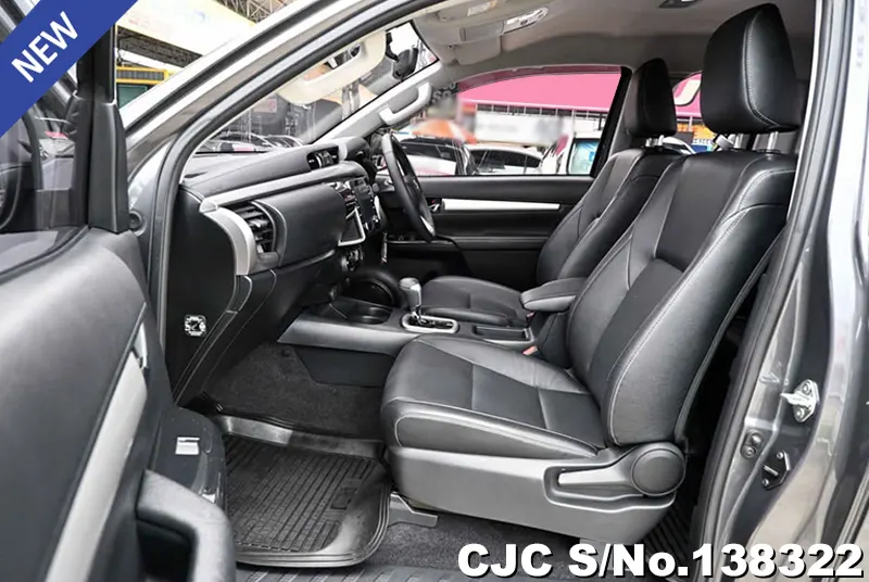 Toyota Hilux in Gray for Sale Image 6