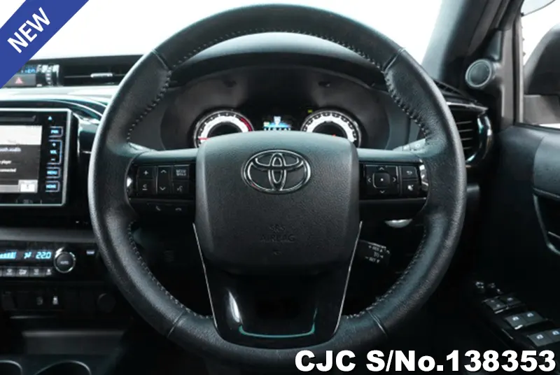 Toyota Hilux in White for Sale Image 10