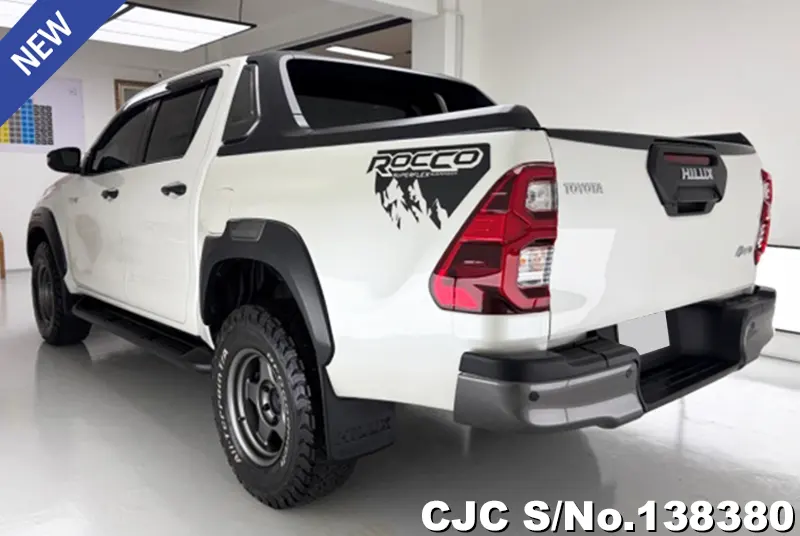 Toyota Hilux in White for Sale Image 1
