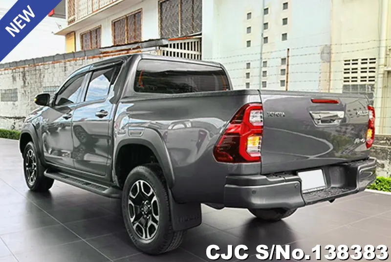 Toyota Hilux in Gray for Sale Image 1