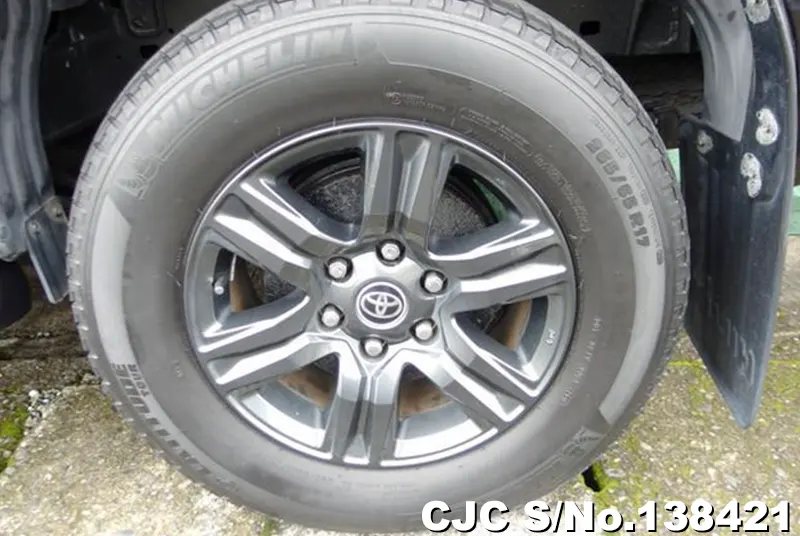 Toyota Hilux in Black for Sale Image 15