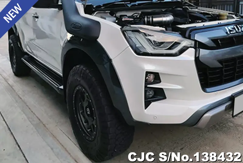 Isuzu D-Max in White for Sale Image 10
