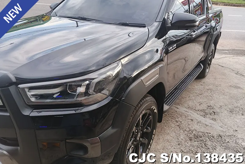 Toyota Hilux in Oxide Bronze Metallic for Sale Image 3