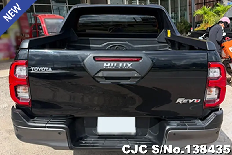Toyota Hilux in Oxide Bronze Metallic for Sale Image 5
