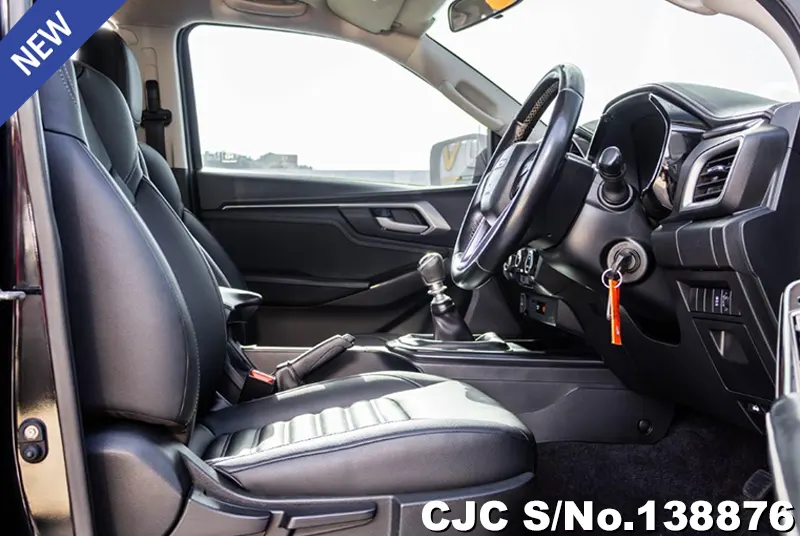 Isuzu D-Max in Black for Sale Image 11
