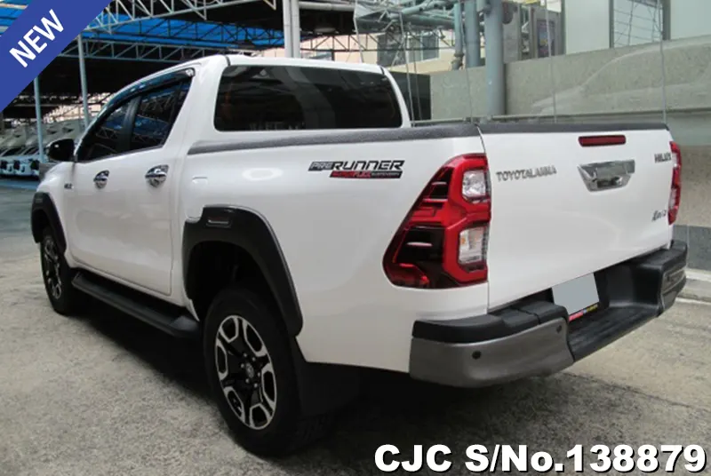 Toyota Hilux in White for Sale Image 1