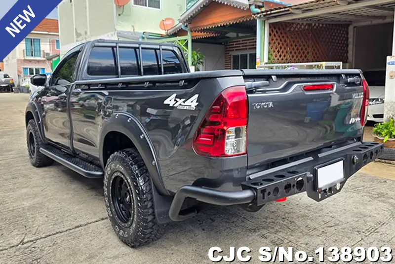 Toyota Hilux in Gray for Sale Image 1