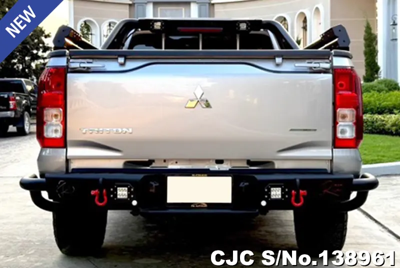 Mitsubishi Triton in Gray for Sale Image 5