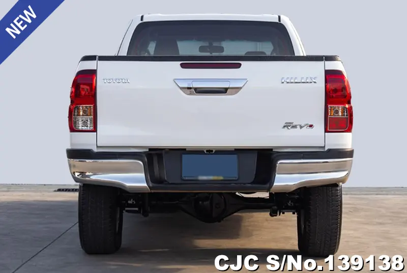 Toyota Hilux in White for Sale Image 5