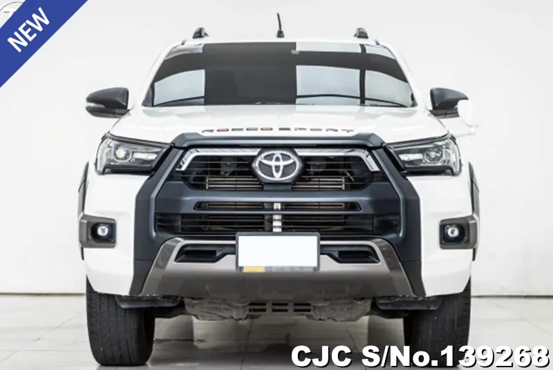 Toyota Hilux in White for Sale Image 2