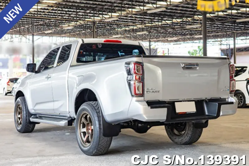 Isuzu D-Max in Gray for Sale Image 1